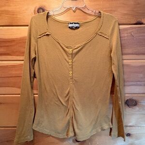 Comme Toi…gold/tan Fitted Long Sleeve Buttoned Blouse size M